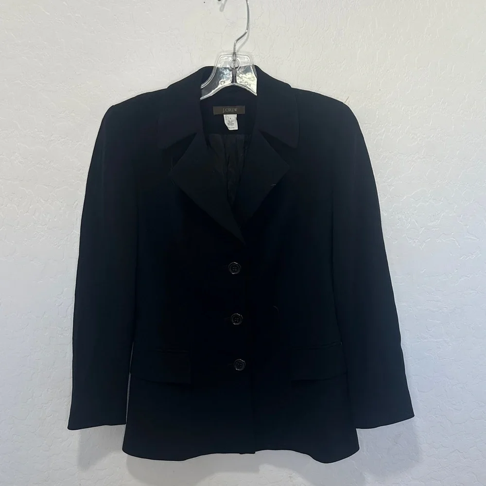J. Crew Women's Black suit Blazer size 4 100% WOOL single breasted jacket career